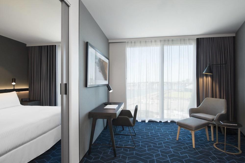 FOUR POINTS BY SHERATON MELBOURNE DOCKLANDS photo 2