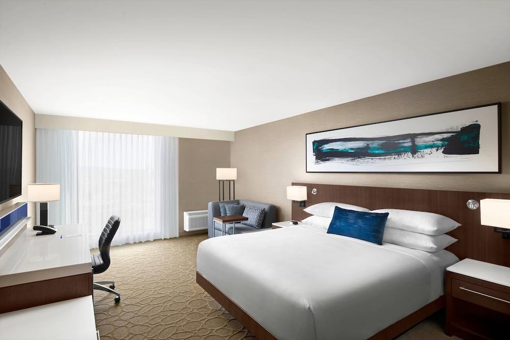 DELTA HOTELS THUNDER BAY photo 1