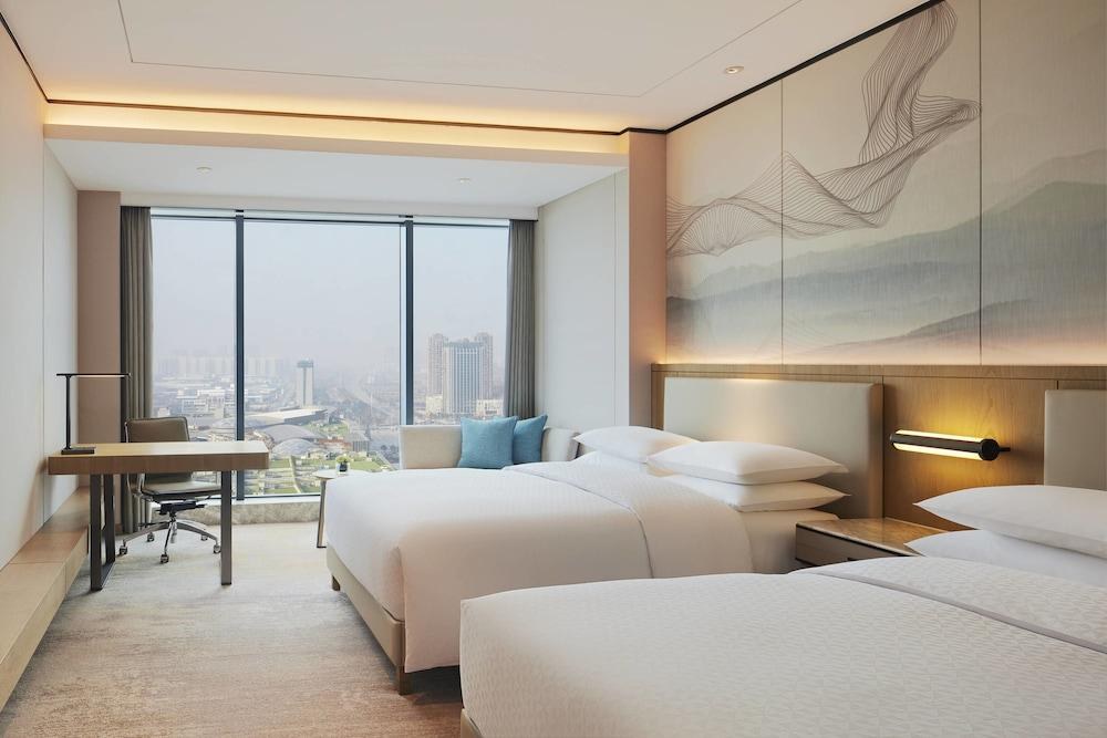 FOUR POINTS BY SHERATON CHANGSHA, MEIXI LAKE photo 1