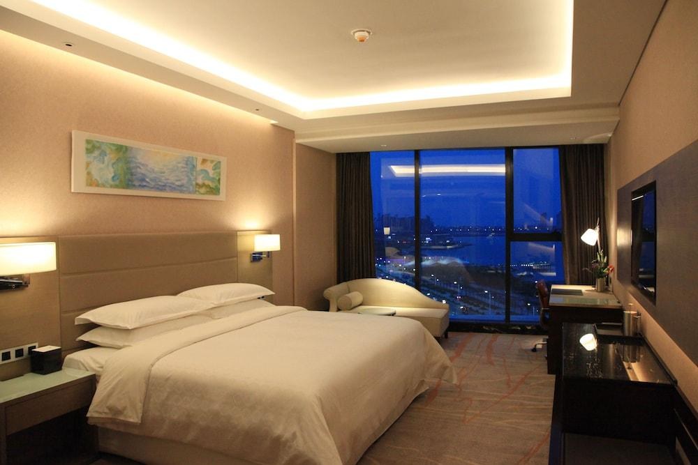 Sheraton Qingdao West Coast photo 2