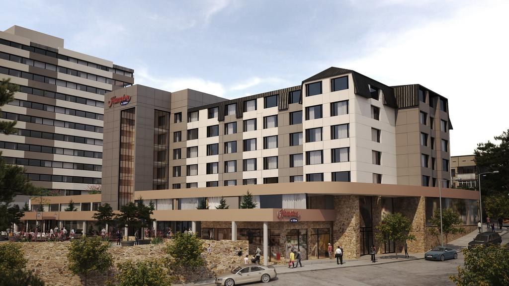 HAMPTON BY HILTON BARILOCHE