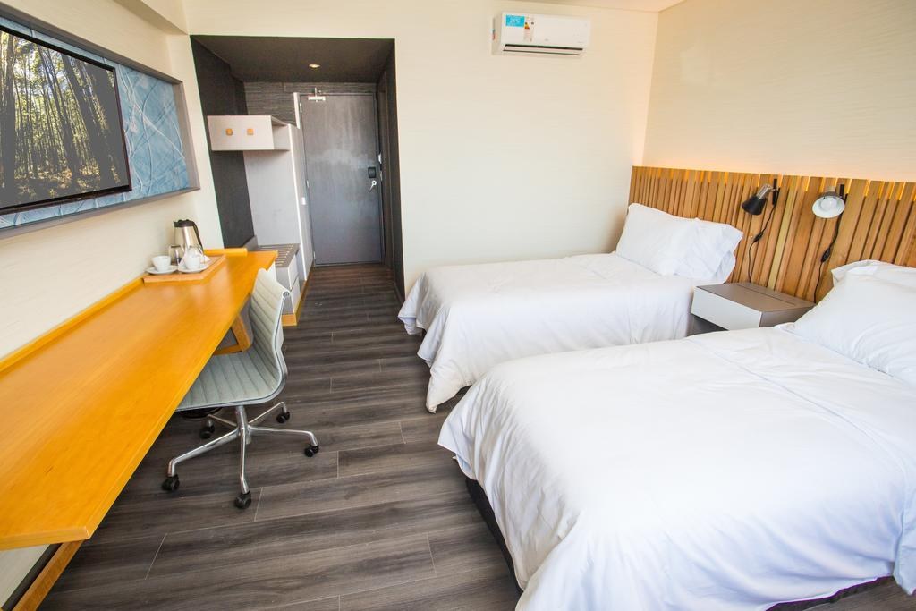 HAMPTON BY HILTON BARILOCHE photo 2