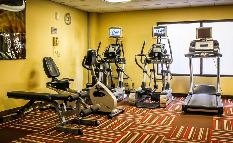 Super 8 by Wyndham Dallas Love Field Airport photo 4