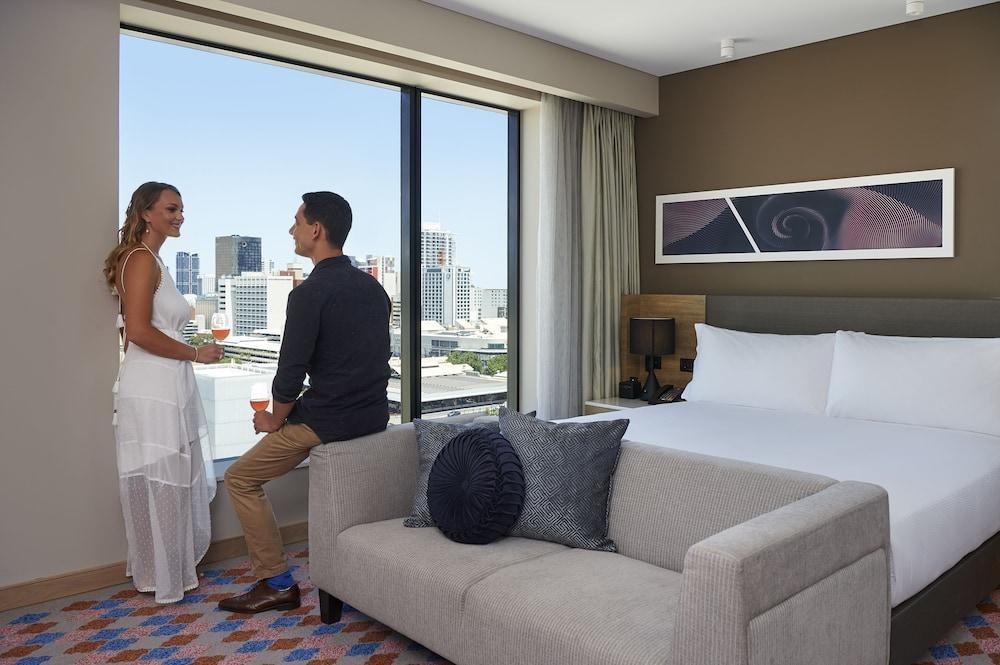 DoubleTree by Hilton Perth Northbridge photo 1