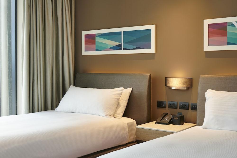 DoubleTree by Hilton Perth Northbridge photo 2