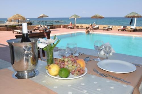MANOLYA HOTEL KYRENIA