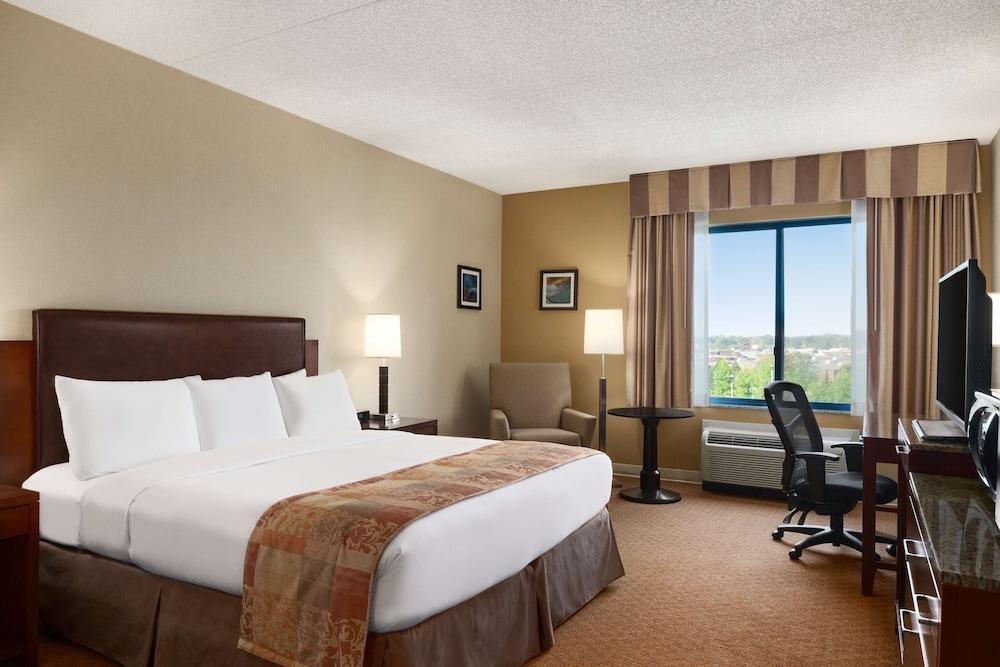 Delta Hotels By Marriott Toledo photo 1