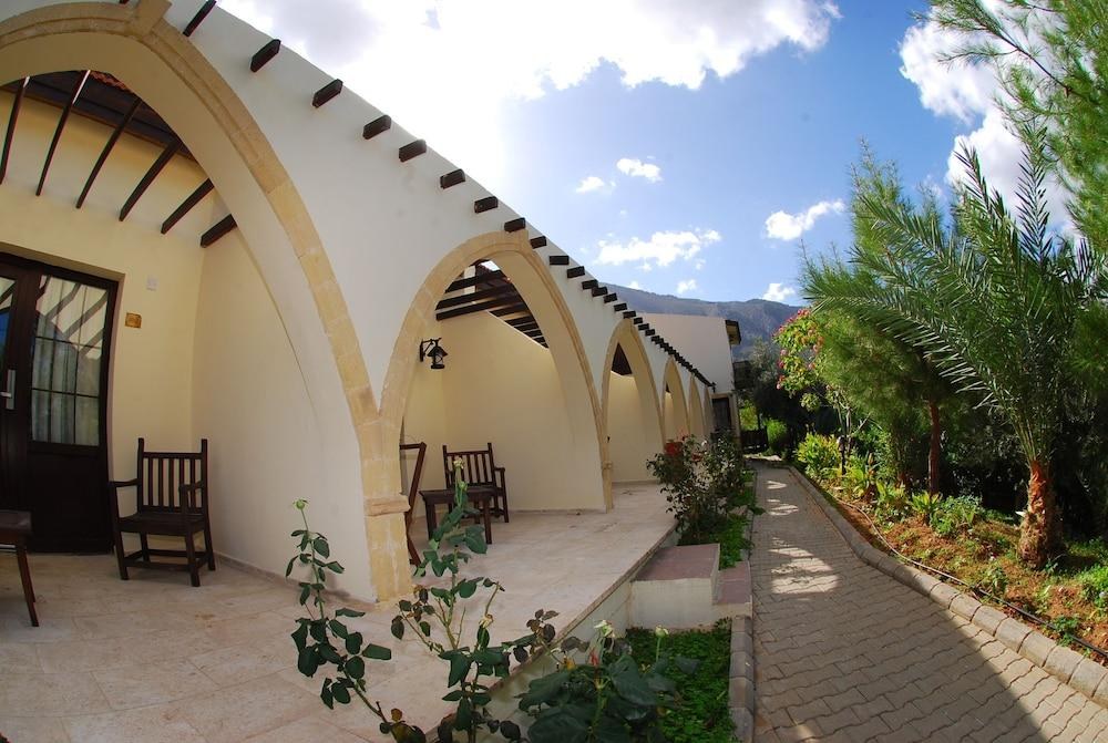 BELLAPAIS MONASTERY VILLAGE photo 2