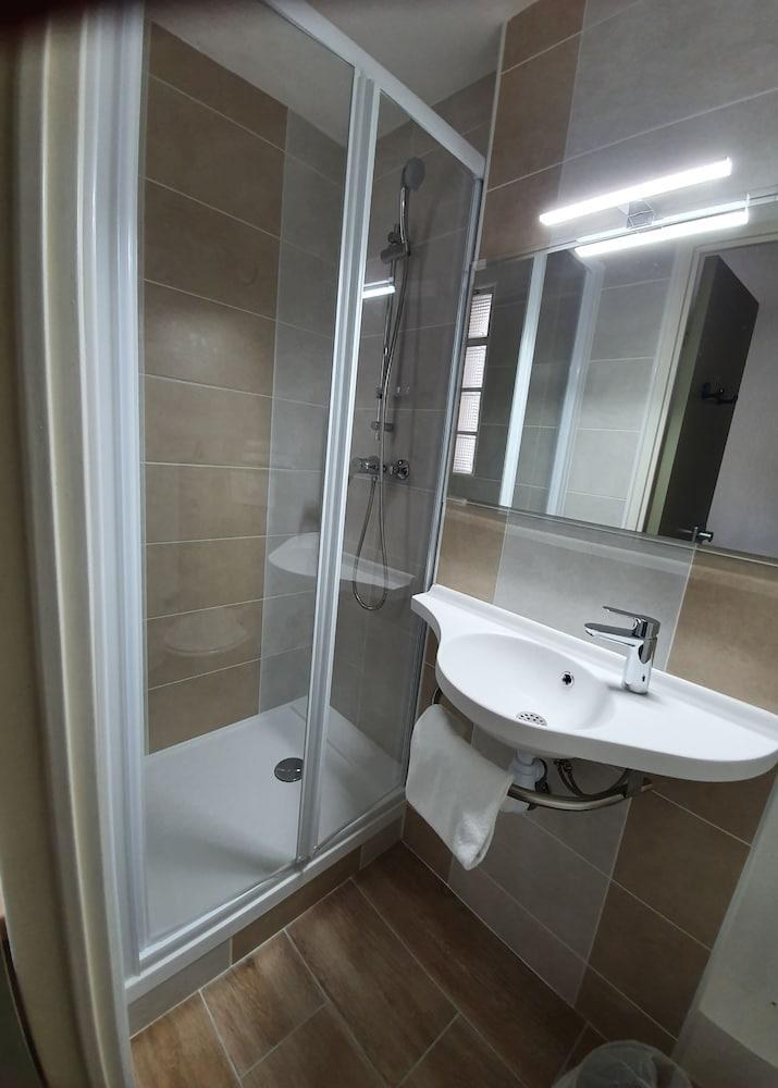 Ibis Budget Blois Centre photo 3