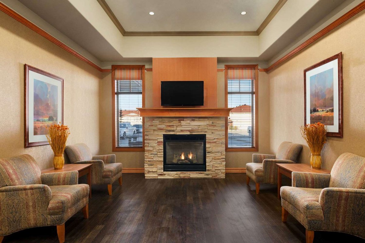 Days Inn & Suites by Wyndham Edmonton Airport