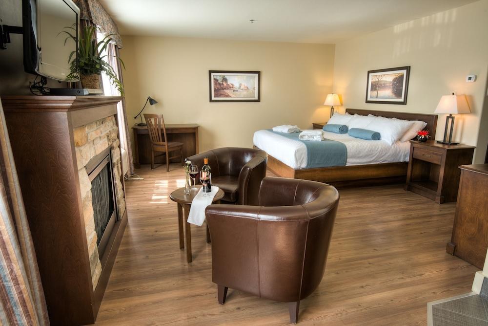 Days Inn by Wyndham Levis photo 2