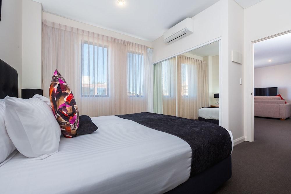 Club Wyndham Perth Trademark Collection by Wyndham photo 1