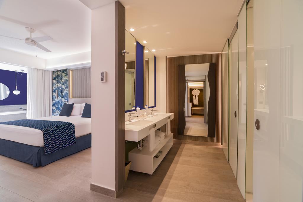 CATALONIA COSTA MUJERES ALL SUITES & SPA photo 1