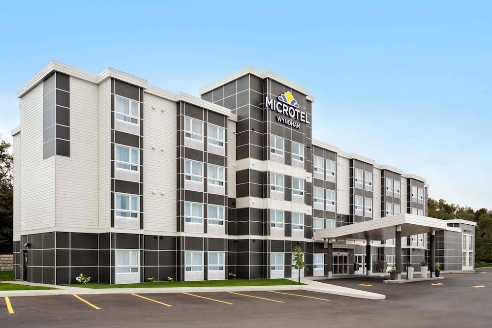 Microtel Inn & Suites by Wyndham Val-d'Or