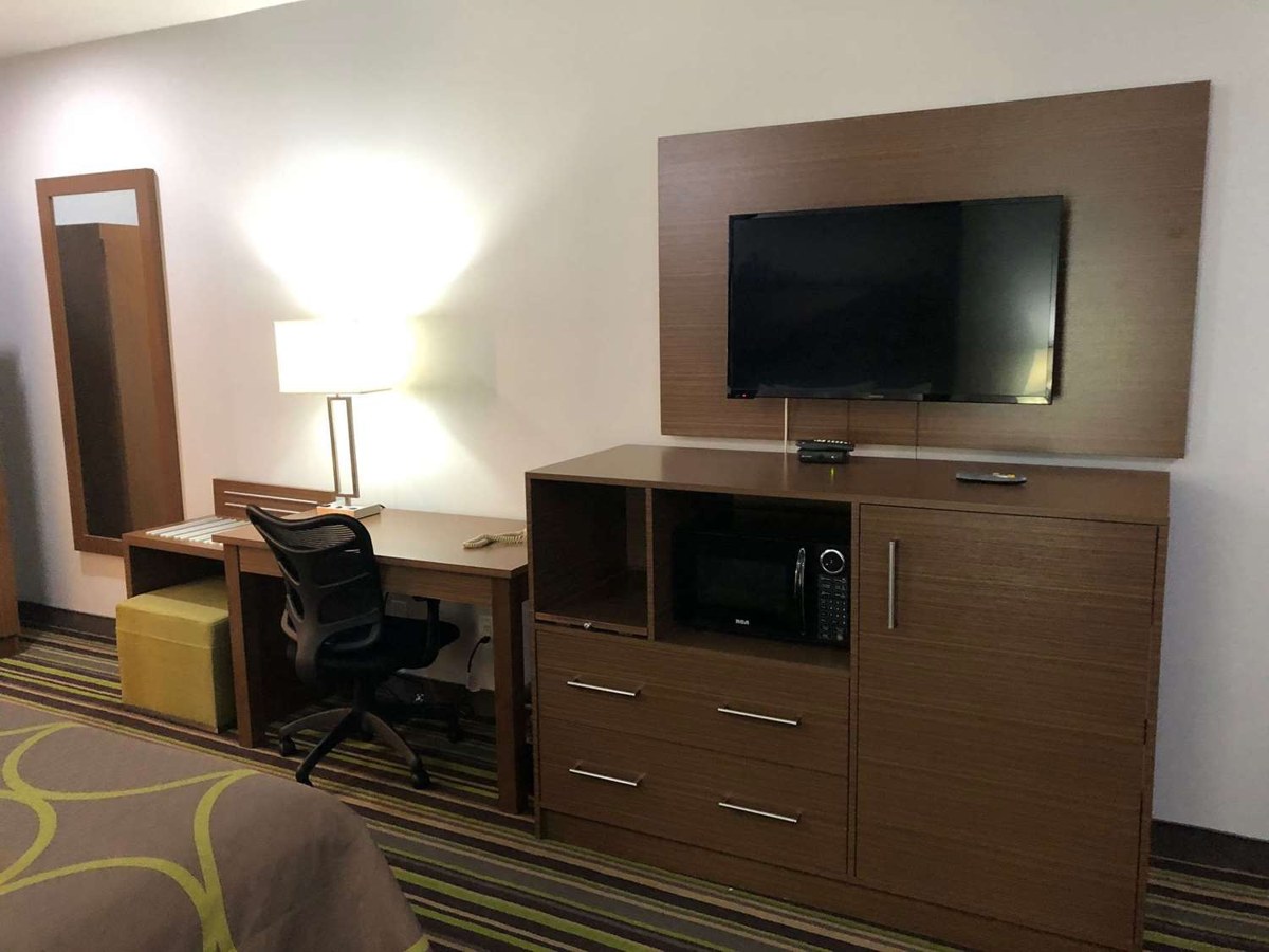 Super 8 by Wyndham Windsor/Dougall