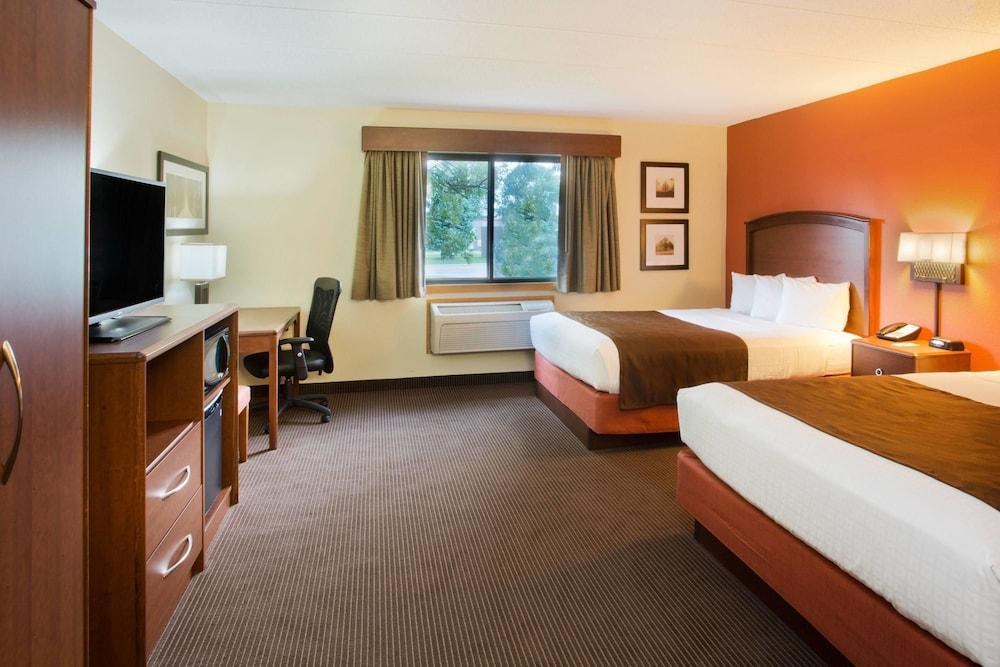 AmericInn by Wyndham Grand Forks photo 1