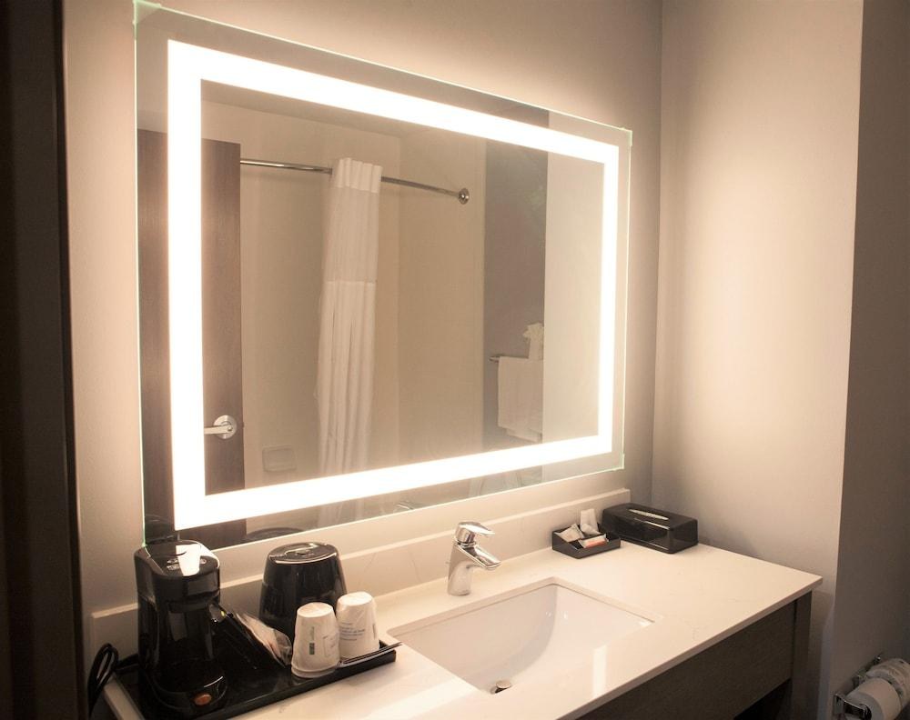 Days Inn & Suites by Wyndham Houston NW Cypress photo 3