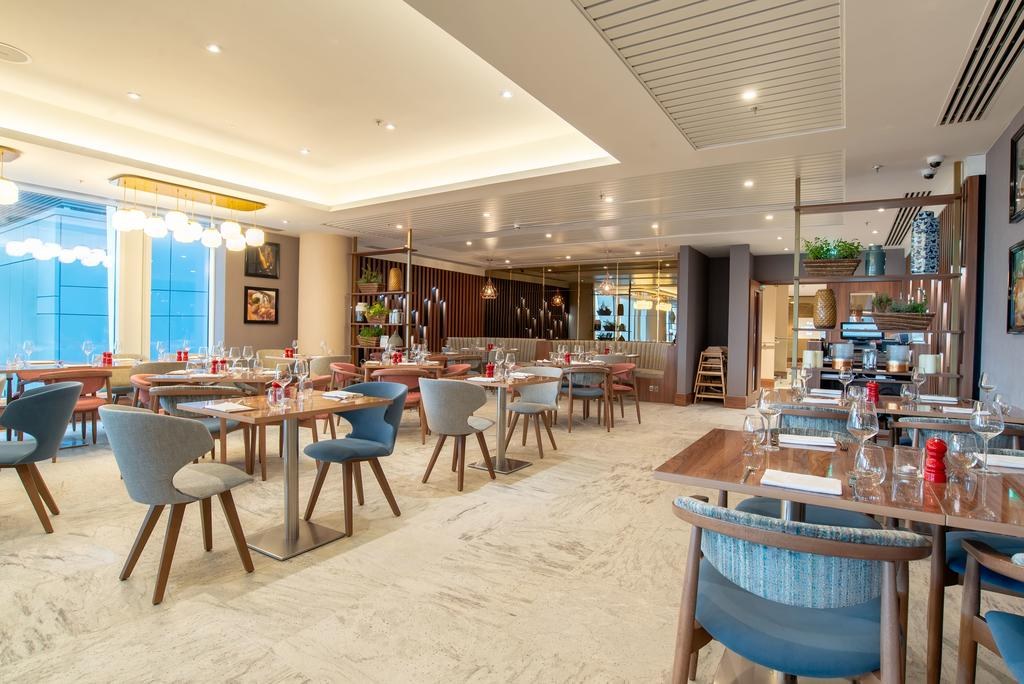 Hilton Garden Inn London Heathrow Terminals 2 and 3 photo 3