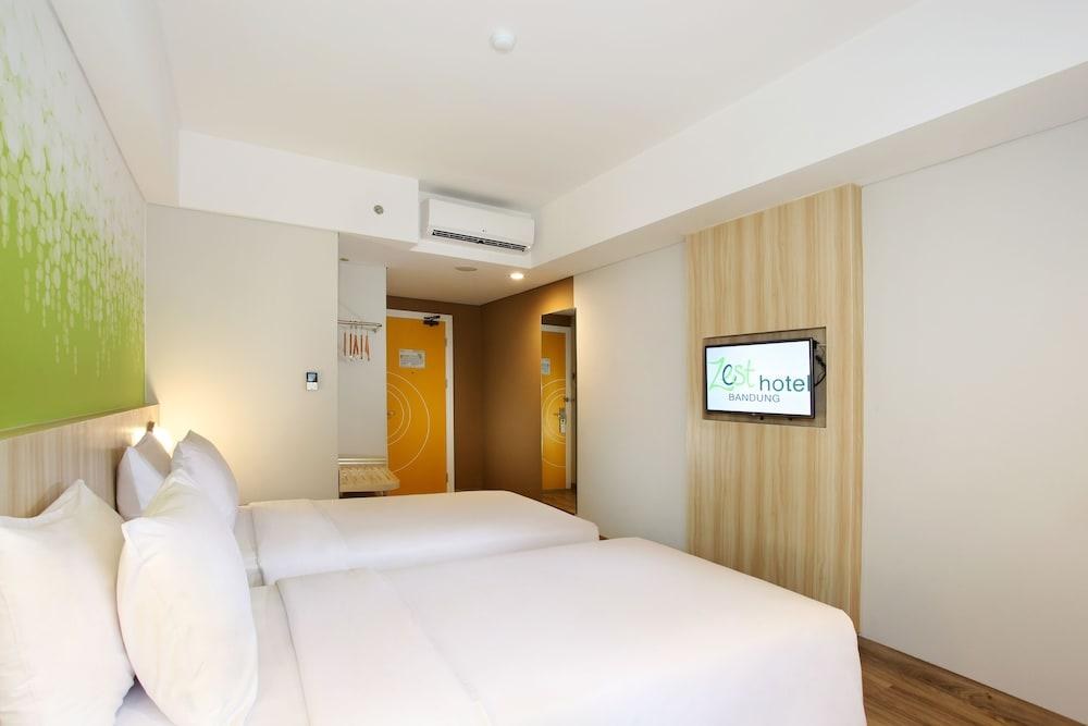 ZEST HOTEL SUKAJADI BANDUNG BY SWISS-BELHOTEL INTERNATIONAL photo 2