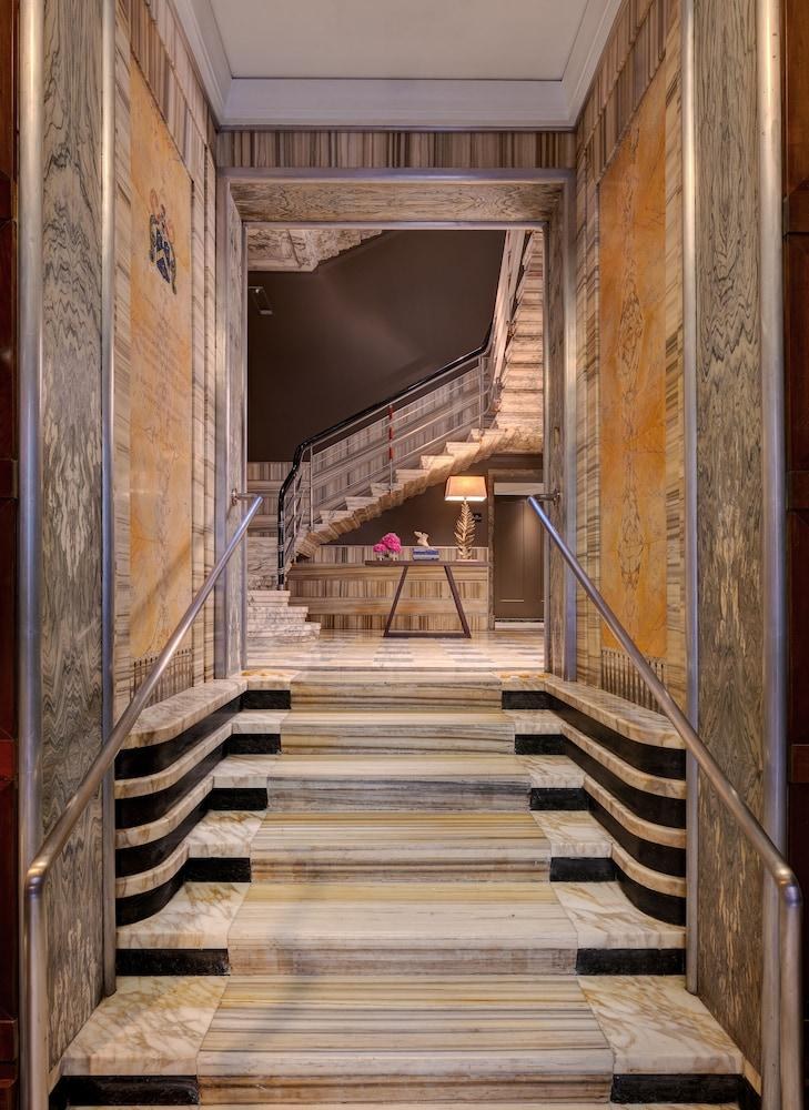 Singer Palace Hotel photo 1