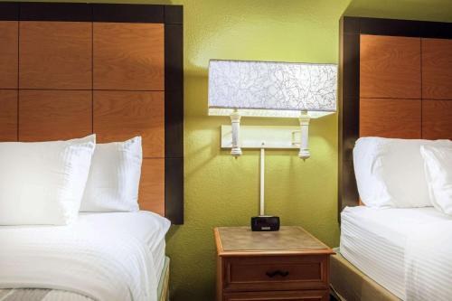 La Quinta Inn by Wyndham Amarillo Mid-City photo 4
