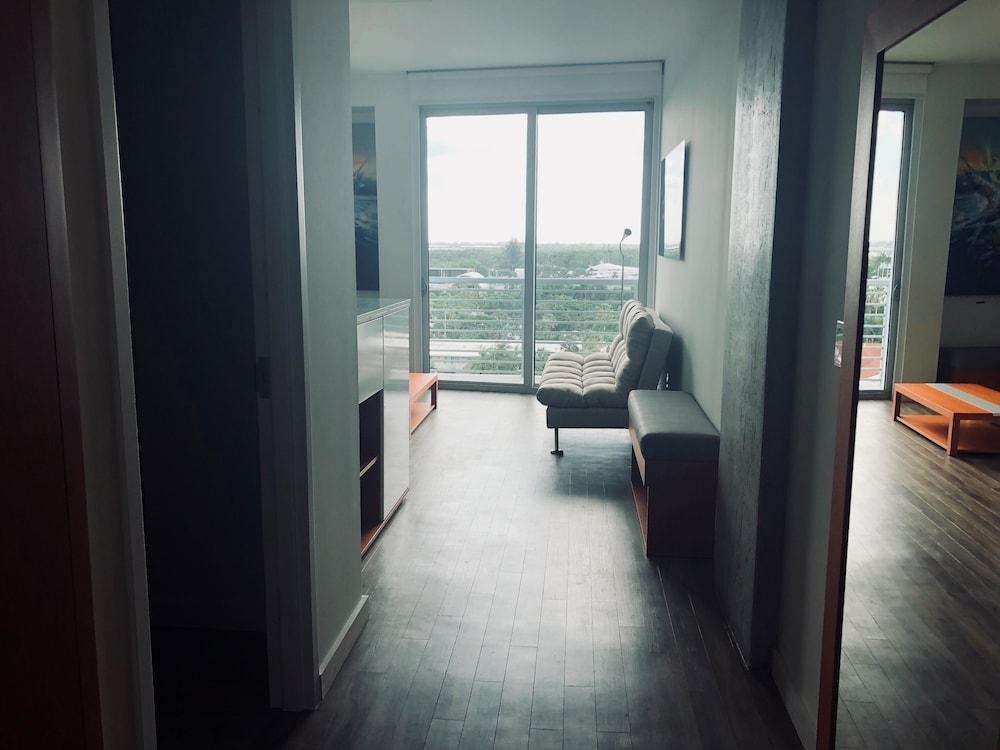TRYP by Wyndham Maritime Fort Lauderdale photo 1