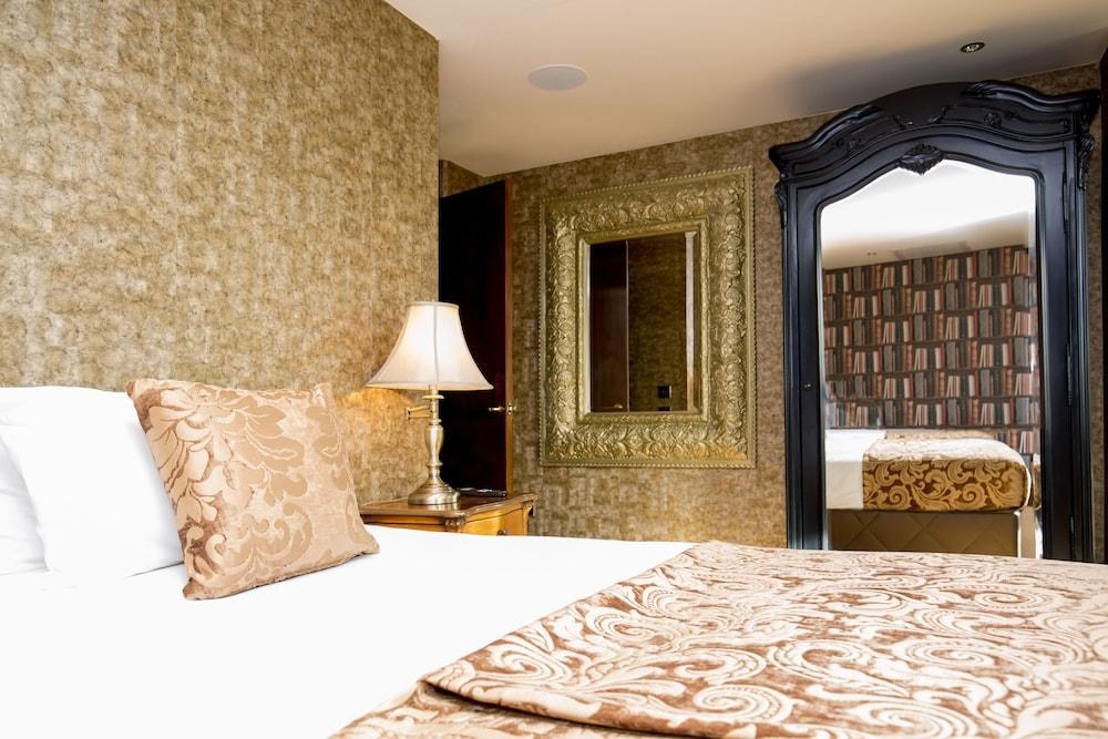 SHANKLY HOTEL photo 2