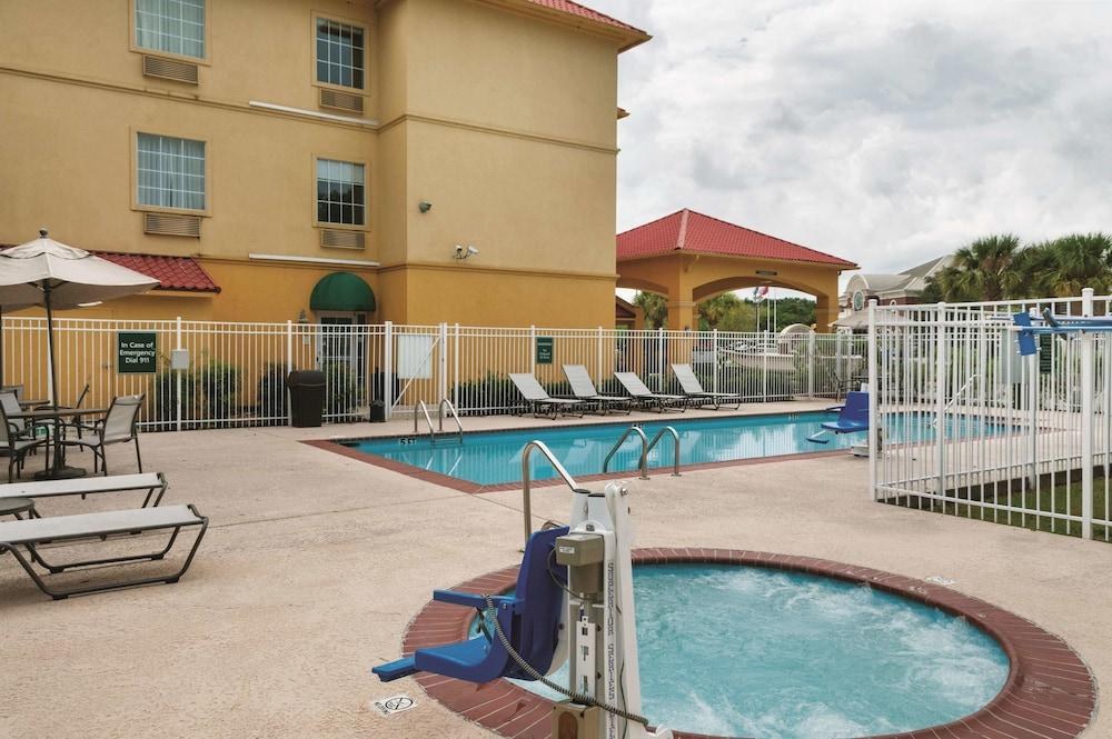 La Quinta Inn & Suites by Wyndham Houma photo 2
