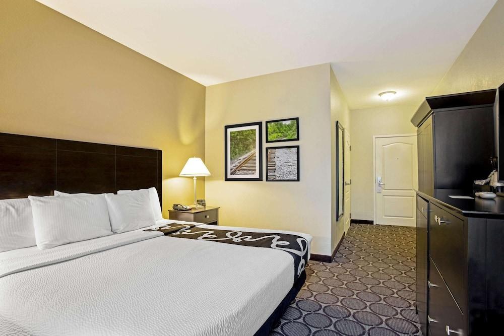 La Quinta Inn & Suites by Wyndham Lexington South / Hamburg photo 2