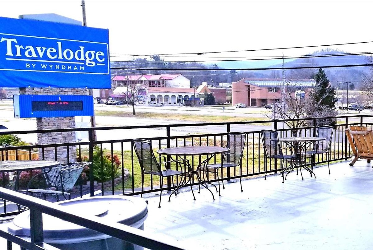 Travelodge by Wyndham Pigeon Forge photo 1