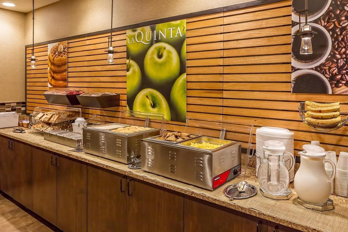 La Quinta Inn & Suites by Wyndham Pigeon Forge photo 4