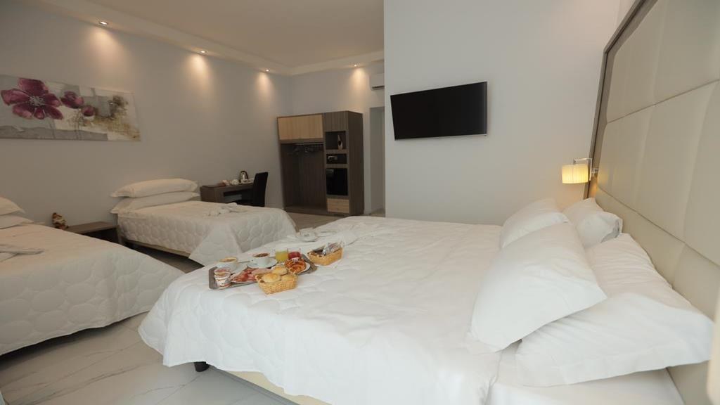 Garibaldi Suite photo 4