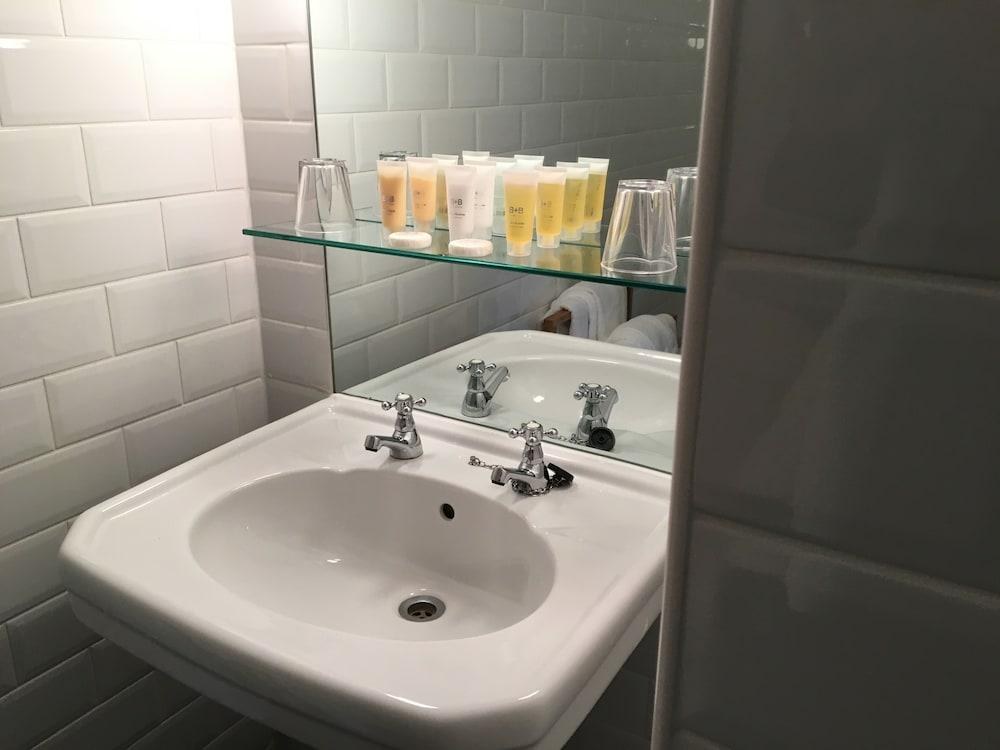 B+B Edinburgh photo 3