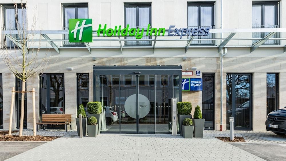 Holiday Inn Express Munich - City East photo 4