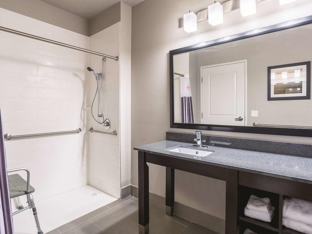La Quinta Inn & Suites by Wyndham Walla Walla photo 3