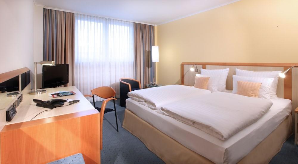 Lindner Hotel Cologne Am Dom, part of JdV by Hyatt photo 3