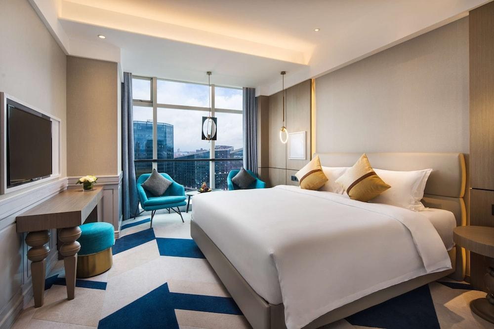 RADISSON NINGBO BEILUN photo 2