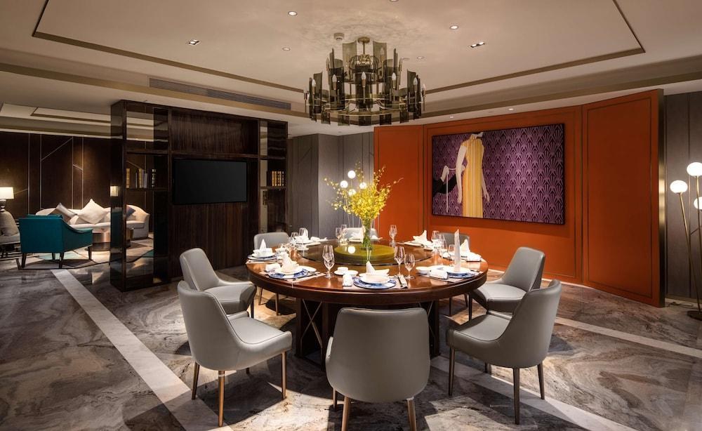 RADISSON NINGBO BEILUN photo 3