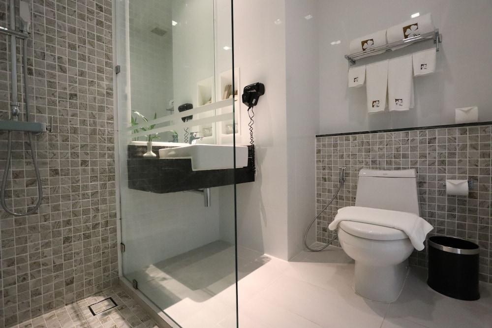 Hotel Clover Patong photo 3
