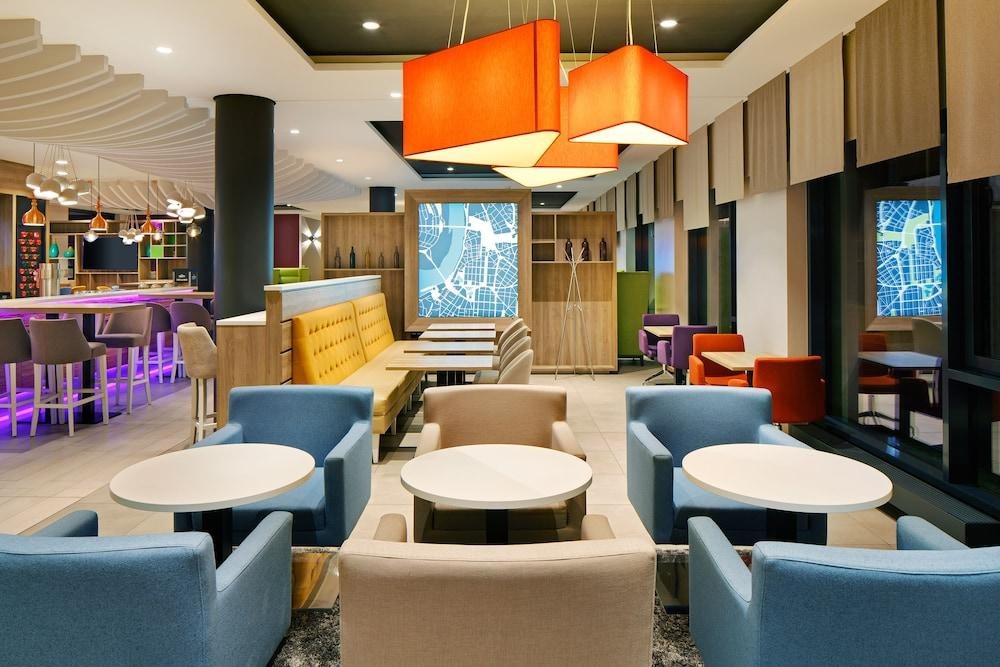 Holiday Inn Dusseldorf City Toulouser Allee by IHG photo 2