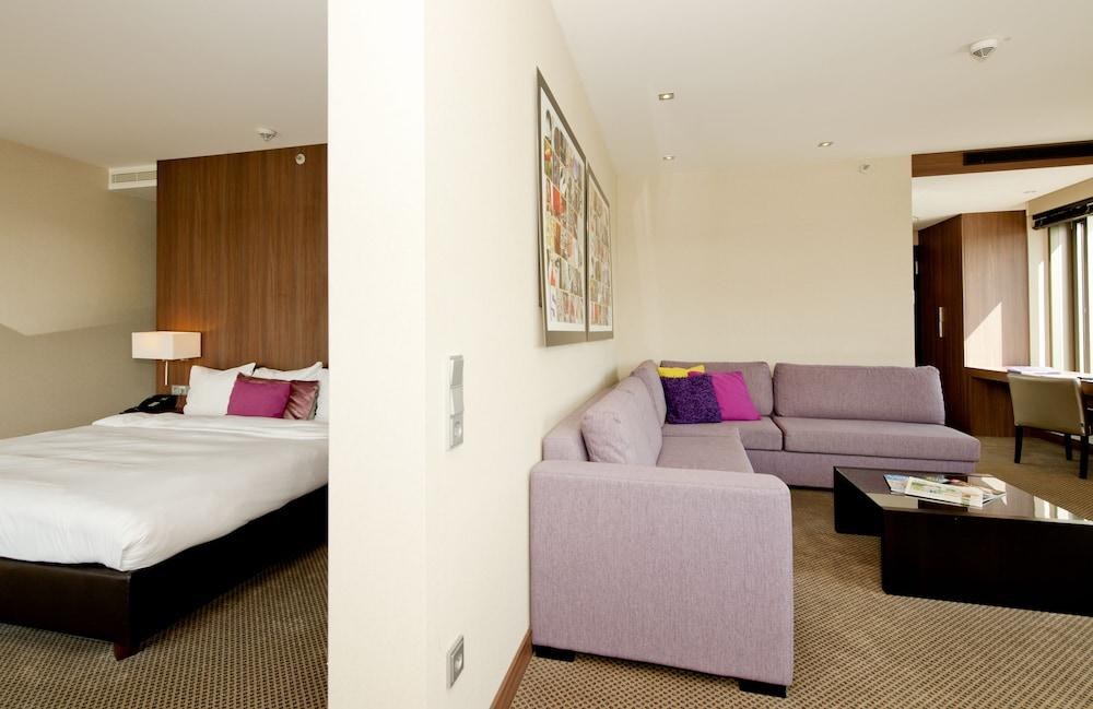 Van der Valk Hotel Düsseldorf photo 2