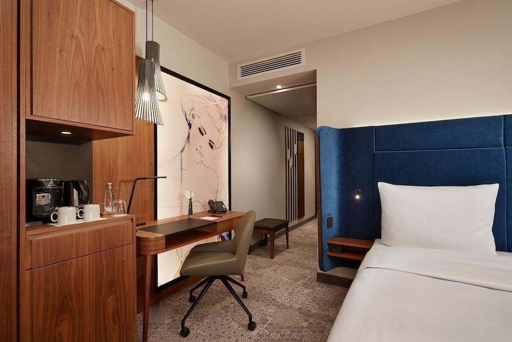 HYPERION Hotel München photo 2