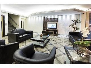 H HOTEL photo 2