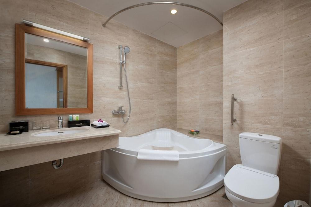 Diamond Sea Hotel photo 3