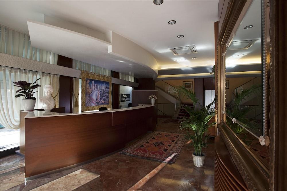 Hotel Europa photo 2