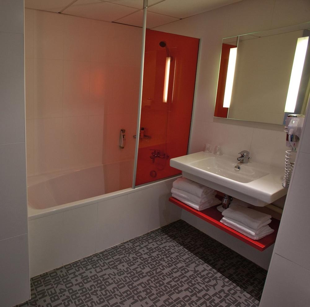 Ibis Styles Toulouse Cite Espace photo 3
