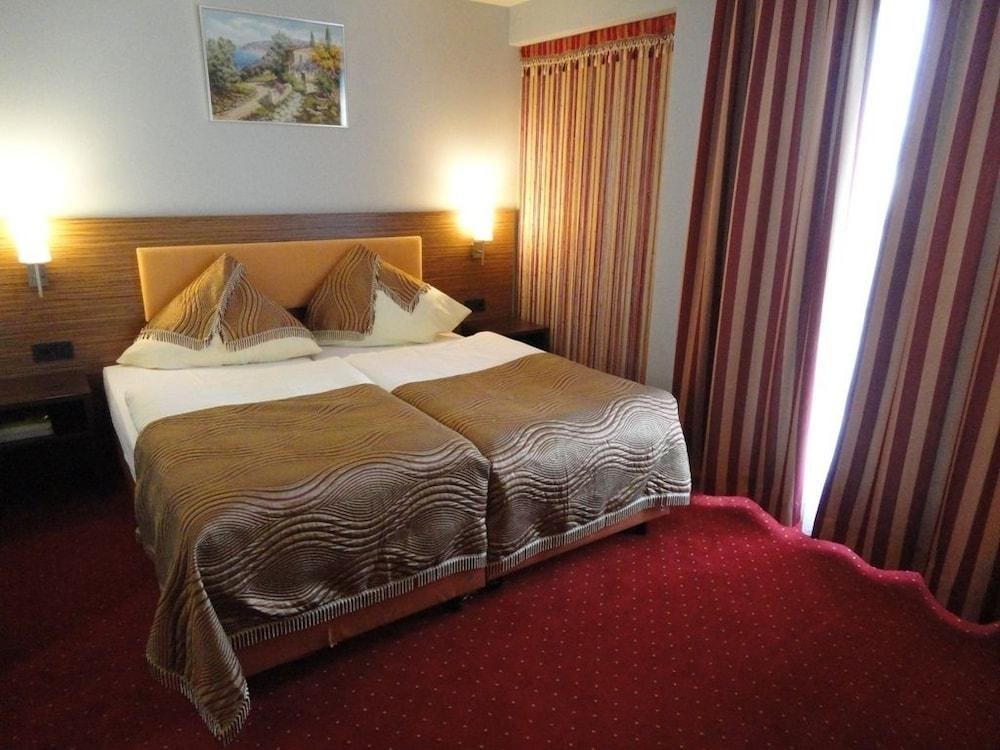 Grand Hotel Dream Frankfurt City photo 3