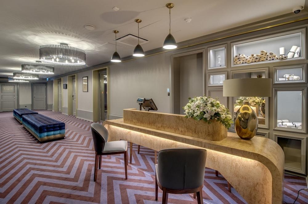 GRAND POET HOTEL BY SEMARAH photo 2