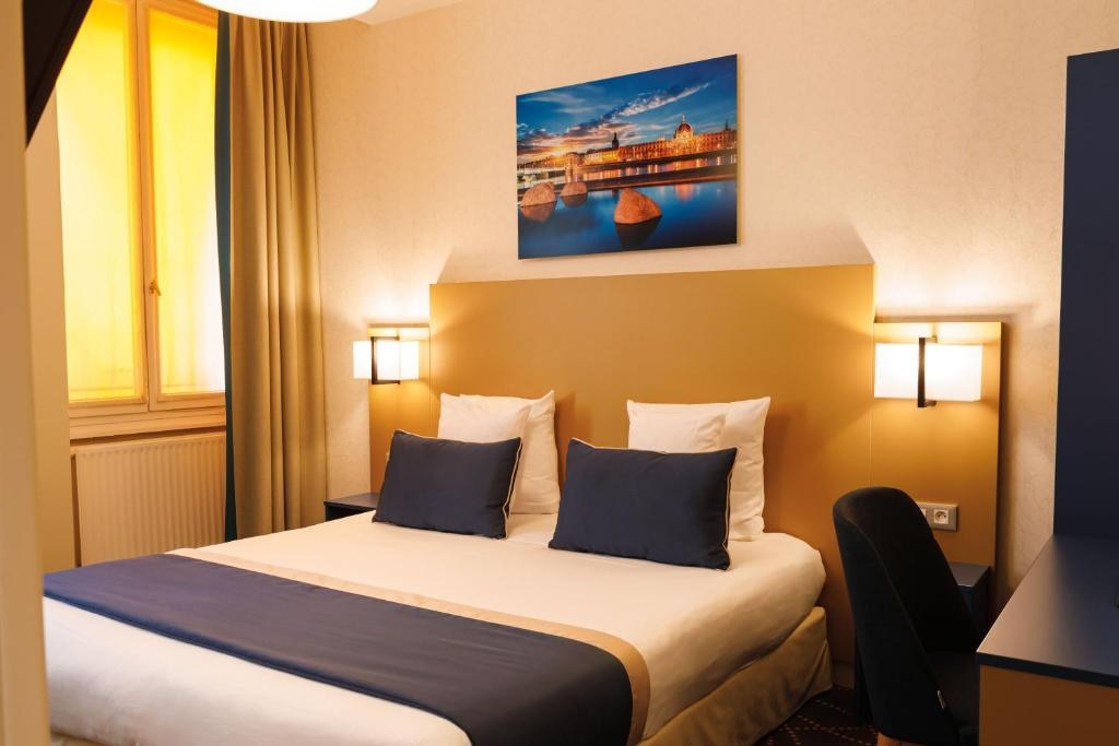 HOTEL DES REMPARTS PERRACHE photo 1