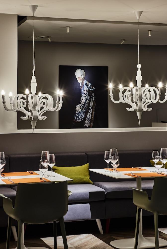 Indigo Warsaw - Nowy Swiat